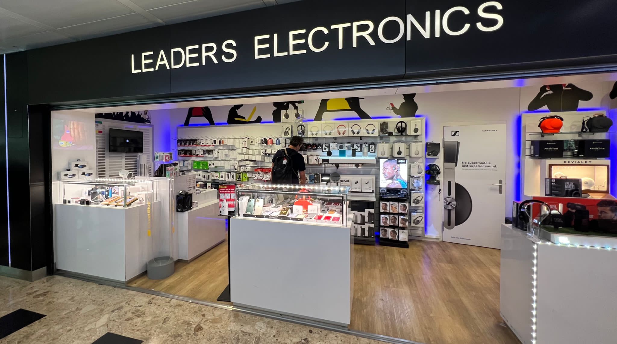 Maison Septem partners with Geneva airport store.