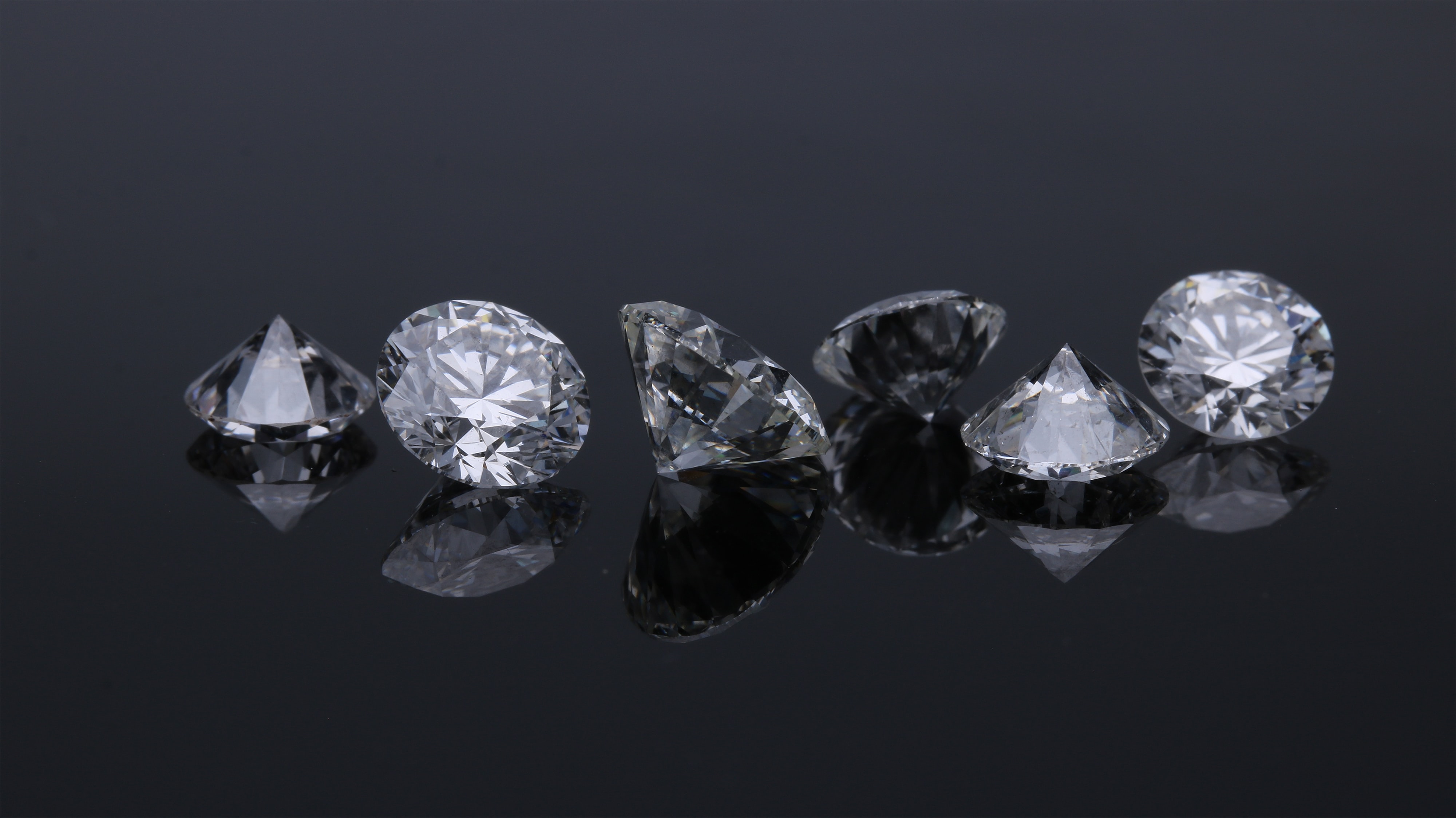 No Diamonds? That's rough – The Many Ways You Can Wear This Precious Stone.  - Maison Septem